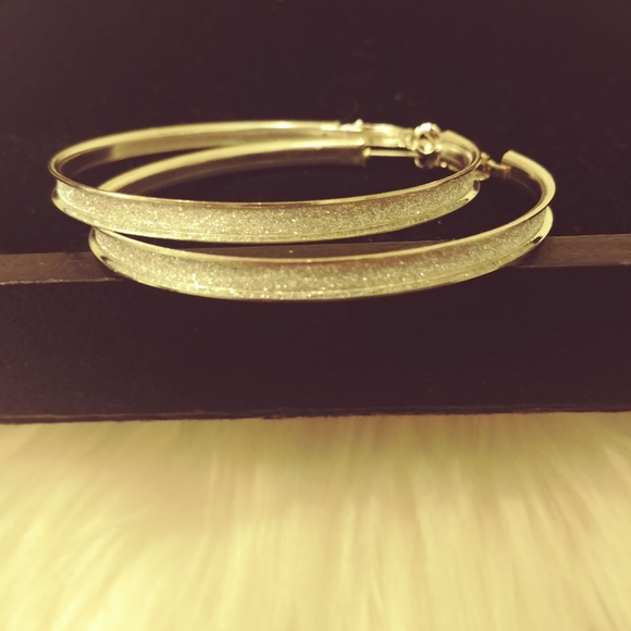 Sparkly Silver Hoop Earrings 💎 - Picture 8 of 12